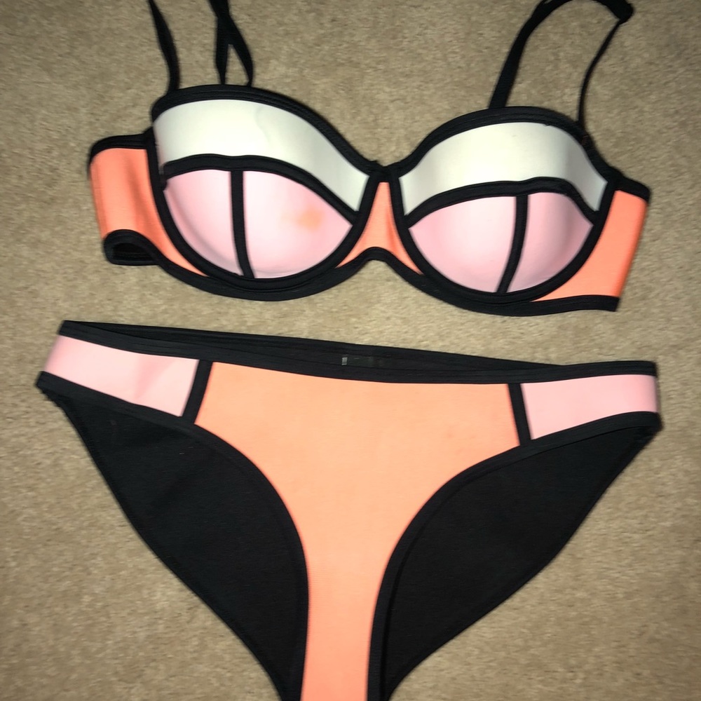 Triangl bikini set - Picture 2 of 4